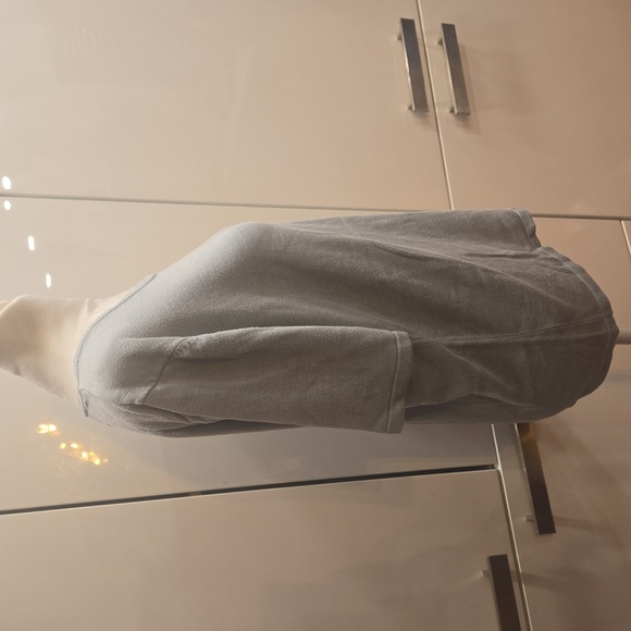 VTG 00% Silk Short Sleeve Crewneck Blue Gray Sweater Womens Size Medium - Picture 3 of 5